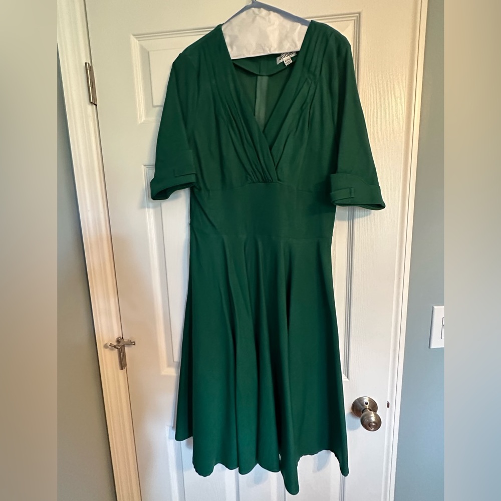 Unique vintage green dress